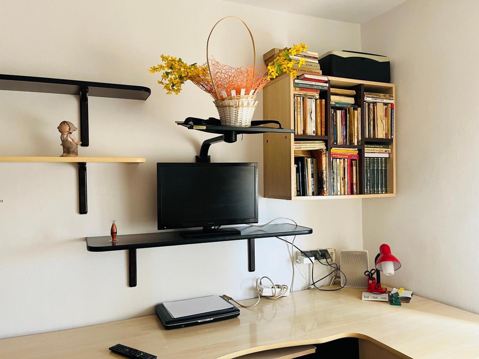 Apartament Cornelia Buzau Luaran gambar